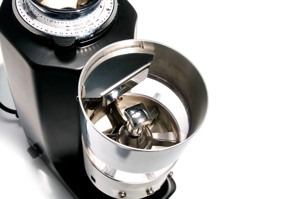 Quamar M80 Dosing Espresso Grinder With Timer In Black 4 Quamar M80 Dosing Espresso Grinder With Timer In Black - Image 2