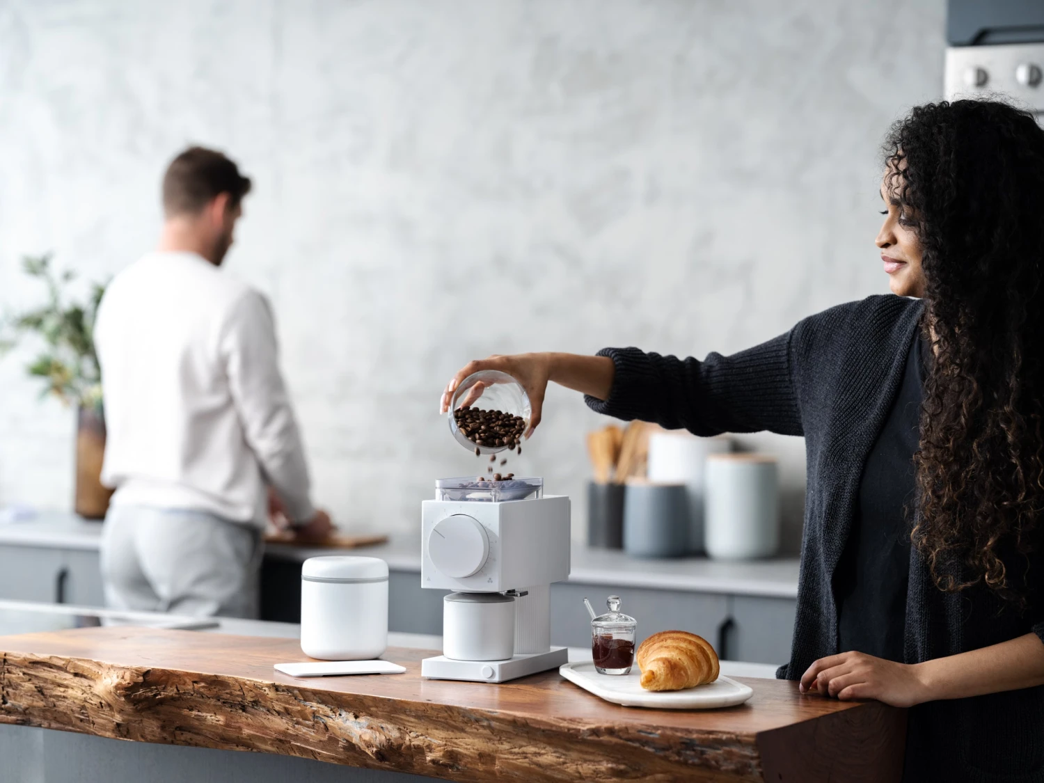 Fellow Ode Brew Grinder Gen 2 - Matte White 10 Fellow Ode Brew Grinder Gen 2 - Matte White - Image 8