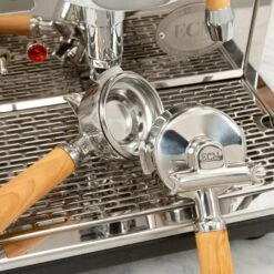 ECM Synchronika Espresso Machine With Flow Control - Olive Wood -Gaggia Store IMG 2383 5be3dc21 ca0e 4ef9 b6f5 2788176e3d38