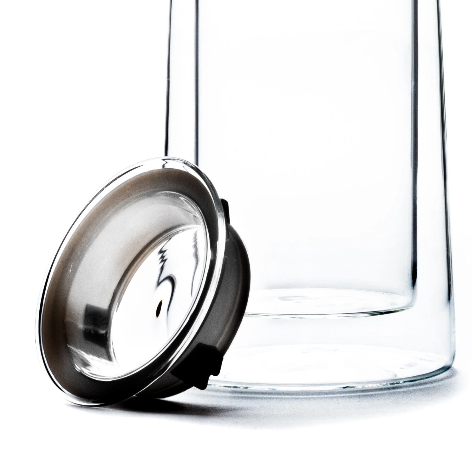 Saint Anthony Industries Filibuster Dual Wall Beverage Decanter 4 Saint Anthony Industries Filibuster Dual Wall Beverage Decanter - Image 2