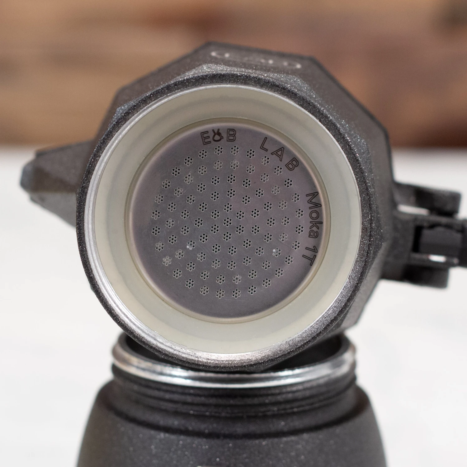 E&B Lab Classic Moka Pot - 6-Cup 8 E&B Lab Classic Moka Pot - 6-Cup - Image 6