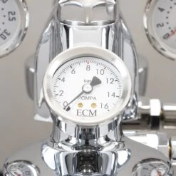 ECM Synchronika Espresso Machine With Flow Control - Anthracite 33 ECM Synchronika Espresso Machine With Flow Control - Anthracite -Gaggia Store IMG 4566