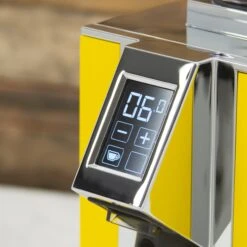 Eureka Mignon Specialita Espresso Grinder In Yellow -Gaggia Store IMG 6129 4735a90b 29c0 4474 ab7a 804aeb3c9990