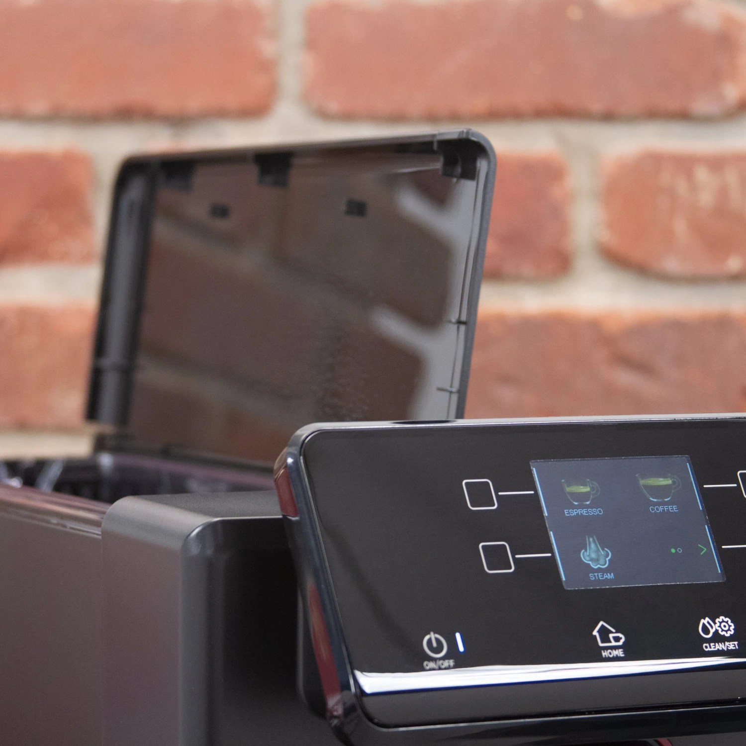 Gaggia Magenta Plus Super-Automatic Espresso Machine 9 Gaggia Magenta Plus Super-Automatic Espresso Machine - Image 7