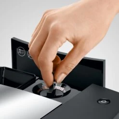 JURA J8 Super-Automatic Espresso Machine - Piano Black 29 JURA J8 Super-Automatic Espresso Machine - Piano Black -Gaggia Store J8 emo PB MiSi grinder reg