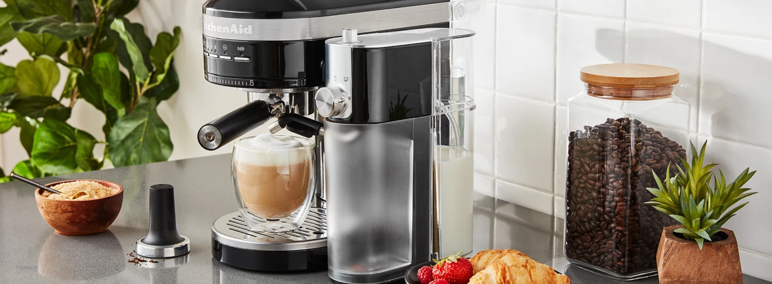 KitchenAid® Automatic Milk Frother Attachment - Onyx Black 8 KitchenAid® Automatic Milk Frother Attachment - Onyx Black - Image 6