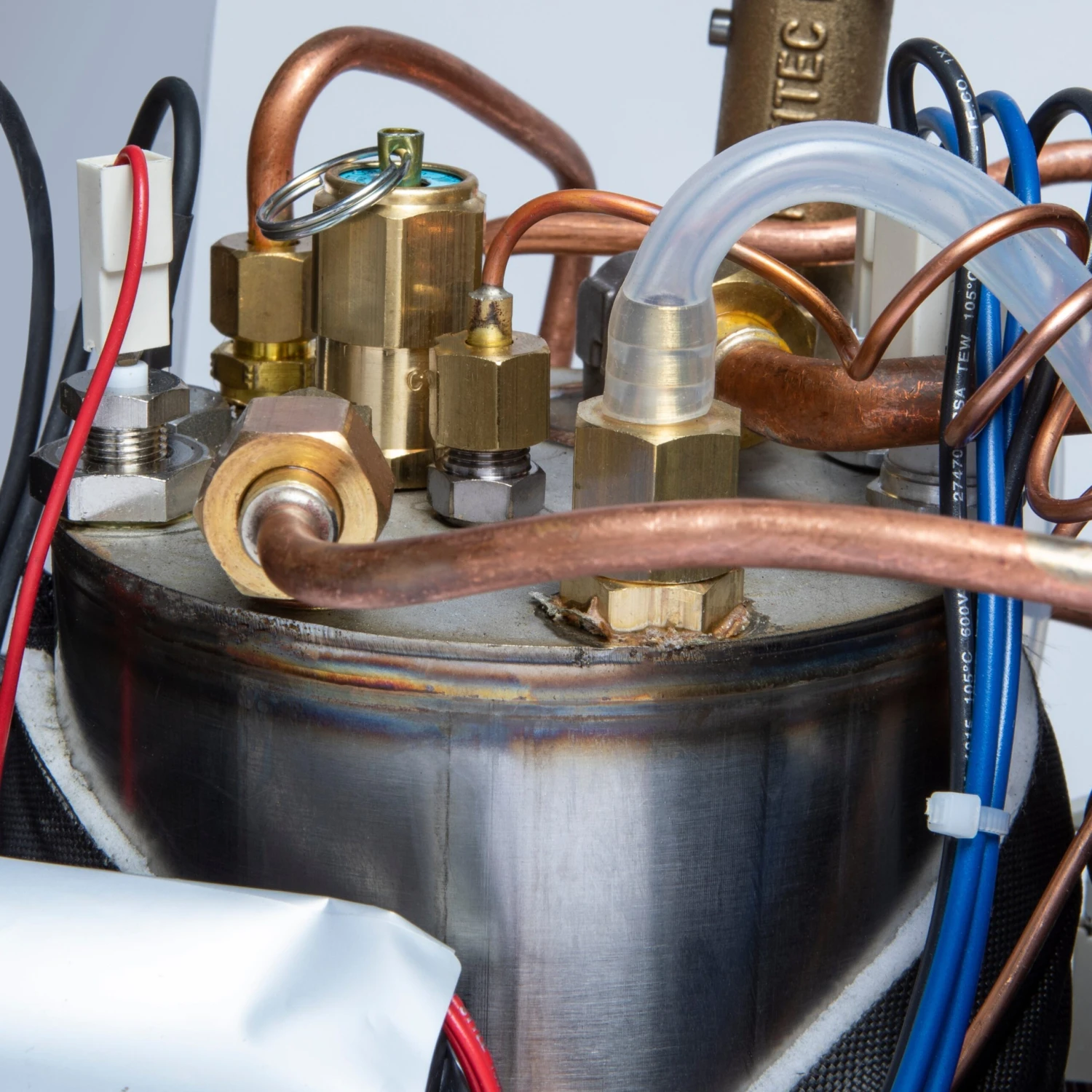 Profitec Pro 400 Espresso Machine In Matte White With Blackened Oak 12 Profitec Pro 400 Espresso Machine In Matte White With Blackened Oak - Image 10