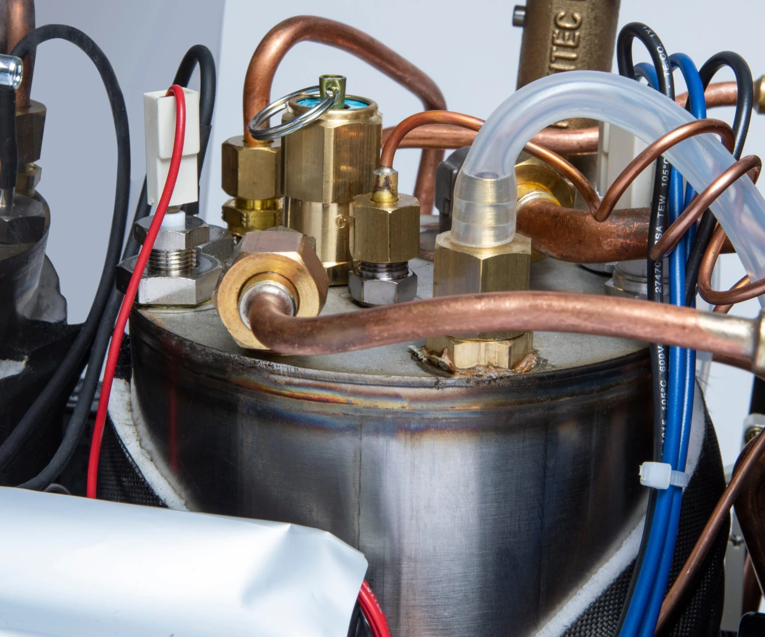 Profitec Pro 400 Espresso Machine In Matte White With Flow Control And Olive Wood 12 Profitec Pro 400 Espresso Machine In Matte White With Flow Control And Olive Wood - Image 10