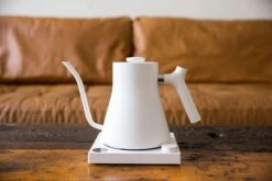 Fellow Stagg EKG 0.9L Kettle - Matte White -Gaggia Store TG7A0412