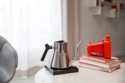 Fellow Stagg EKG 0.9L Kettle - Polished Steel 12 Fellow Stagg EKG 0.9L Kettle - Polished Steel -Gaggia Store TG7A5816polished