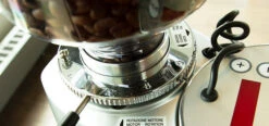 Mazzer Mini Electronic Type A Espresso Grinder -Gaggia Store TopFeatures image 686 321 MazzerMiniA 01