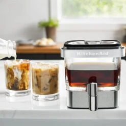 KitchenAid® Cold Brew Coffee Maker - 14 Cup -Gaggia Store kitchenaidcoldbrewmakerlifestyle4