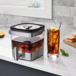 KitchenAid® Cold Brew Coffee Maker - 19 Cup -Gaggia Store kitchenaidcoldbrewmakerlifestyle8