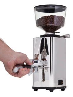 ECM S-Manuale 64 Espresso Grinder 16 ECM S-Manuale 64 Espresso Grinder -Gaggia Store manuale von unten in aktion 2